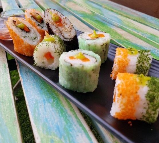 sushi_and_more_555x500